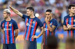 关于莱万多夫斯基连续三场比赛得分超过锐不可当，阿森纳不断突破！的信息